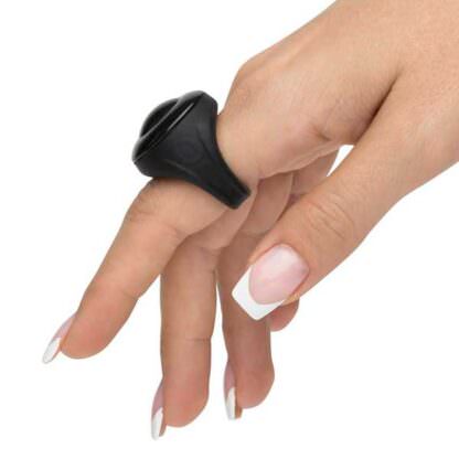 Screaming O Charged Vooom Bullet Vibrator Remote Control Ring On Finger