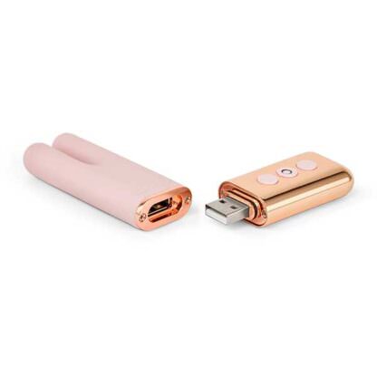 Le Wand Deux Clitoris Vibrator Charger