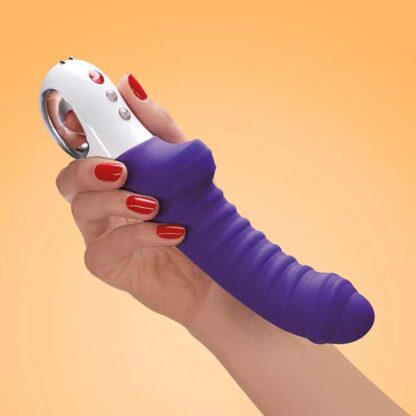 Fun Factory Tiger G5 G-spot Vibrator Held In Hand