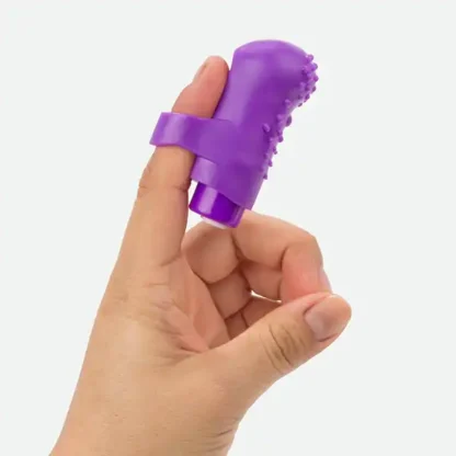 Screaming O Charged Fing O Finger Vibrator On Finger