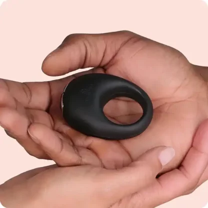 Je Joue Mio Vibrating Ring Held In Palm Of Hand